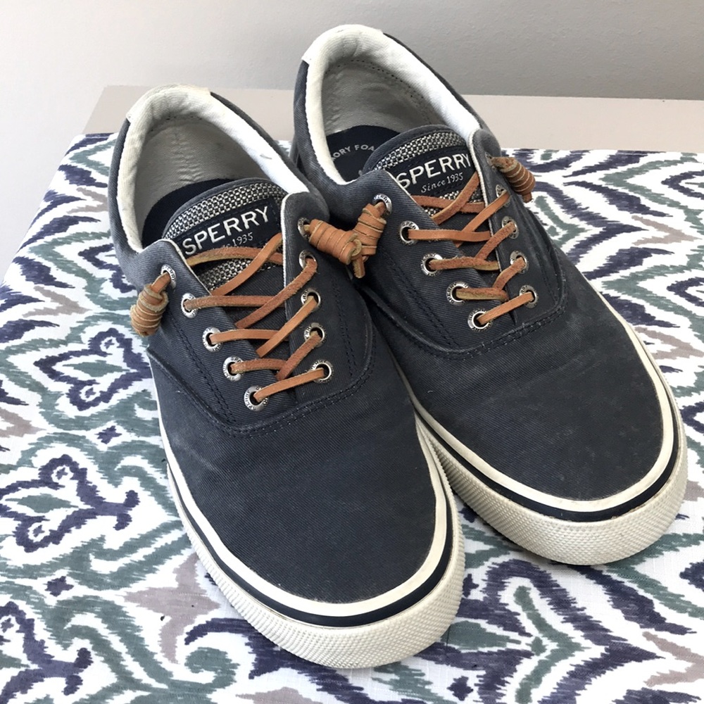 Speery Navy Halyard